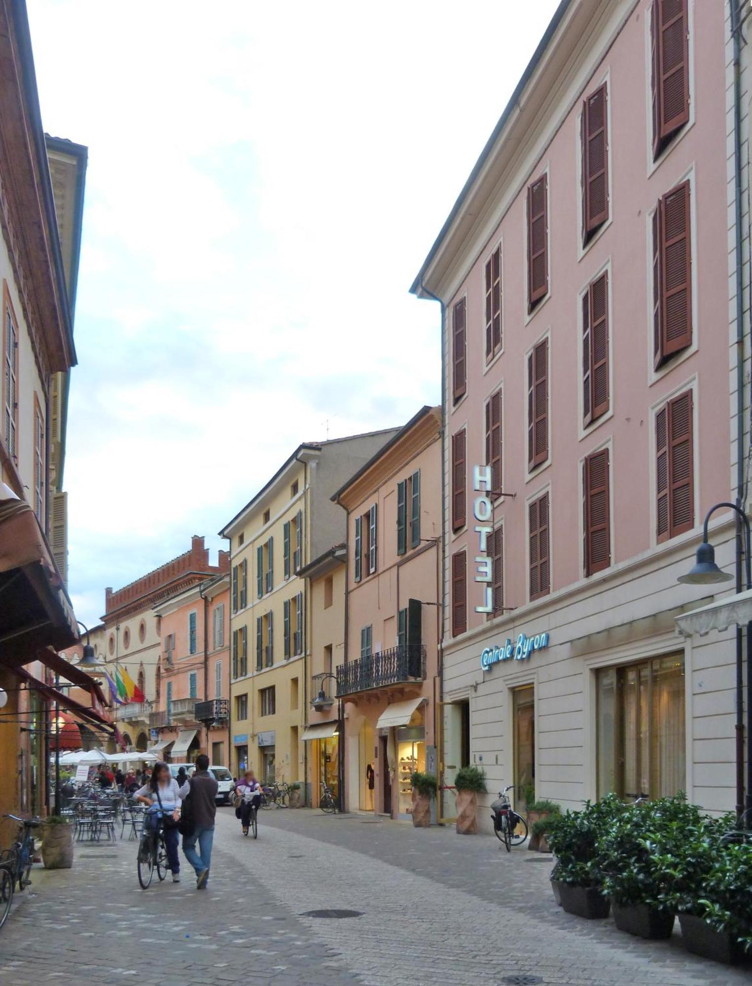 Hotel Centrale Byron Ravenna Exterior photo